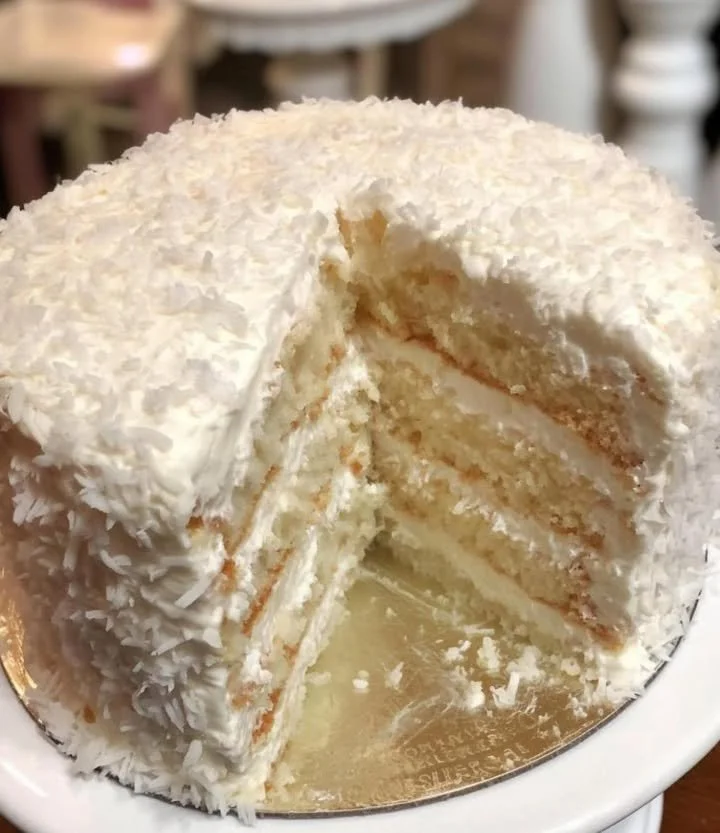 First Time Making This Cake: Easy and Delicious 1 First time making a delicious and easy cake recipe