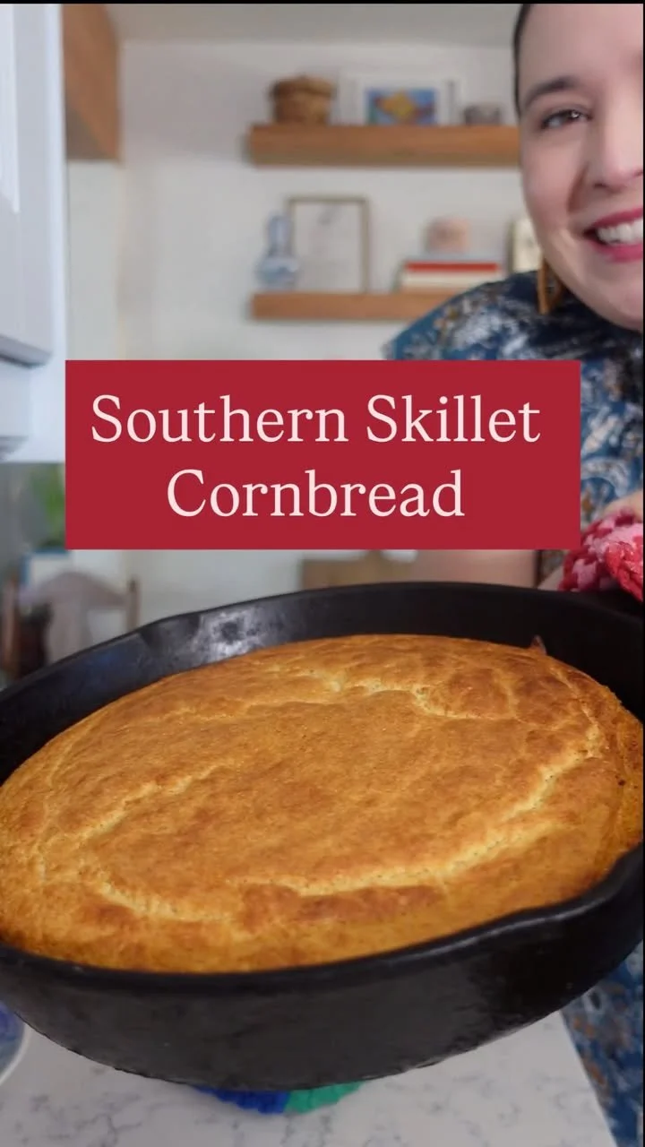Southern Skillet Cornbread: A Classic Recipe 1 Delicious Southern Skillet Cornbread baked in a cast iron skillet